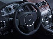 アストンマーティン DB9ヴォランテのインパネ画像