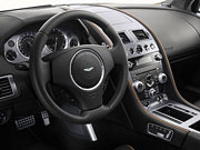 アストンマーティン ヴィラージュの画像3