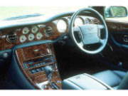 ベントレー アルナージの画像3