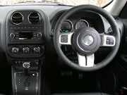 ジープ パトリオットの画像3